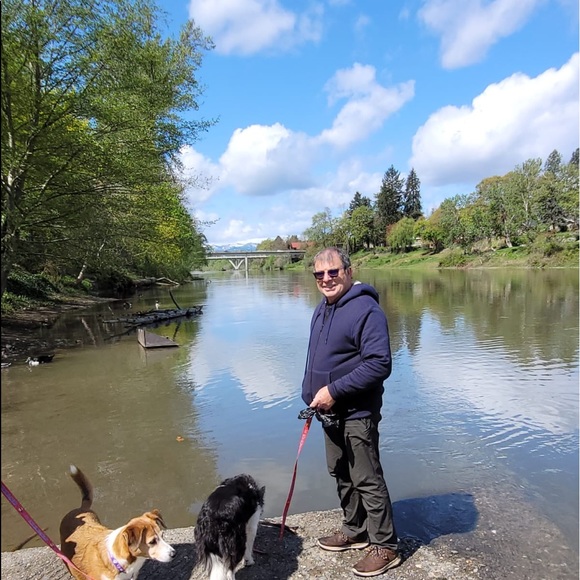 Meet your Posher, Philip - Picture 1 of 3